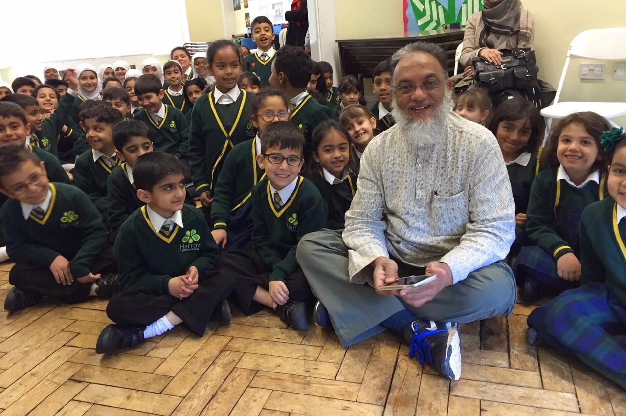 Yawar with group of students from Harrow Primary school